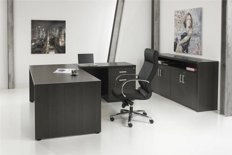 Een L-bureau Manage-it 210x210cm + ladeblok donker eiken koop je bij Meubels and More