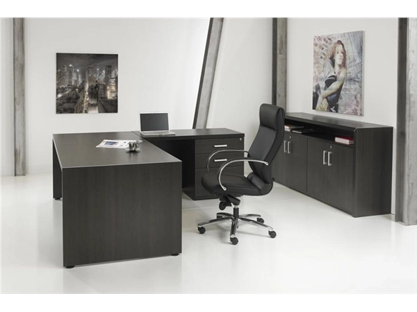 Een L-bureau Manage-it 210x210cm + ladeblok donker eiken koop je bij Meubels and More