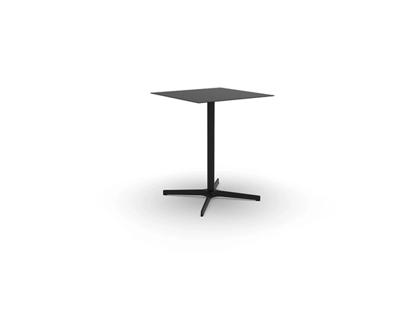 Een Tafel Lucie outdoor 60x60cm hoogte 73,5cm zwart metalen blad zwart metalen poten koop je bij BeteS