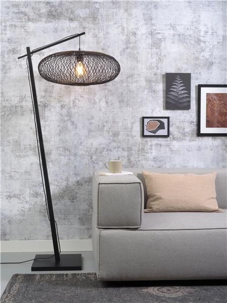 Een Vloerlamp Cango bamboe zw h.176cm kap 60x25cm zwart koop je bij Meubels and More