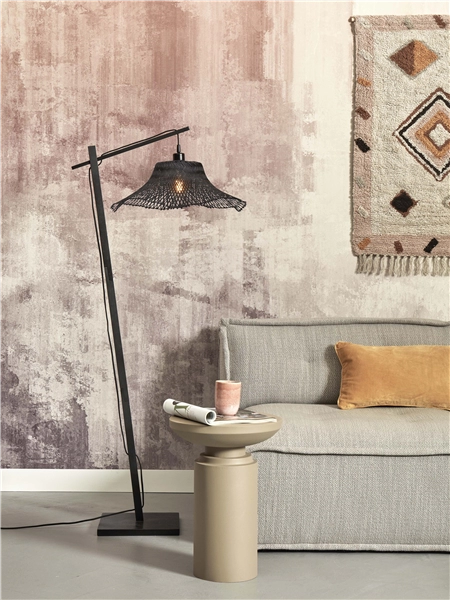 Een Vloerlamp Ibiza S bamboe wavy zw h.150cm kap 50x15cm zwart koop je bij Meubels and More