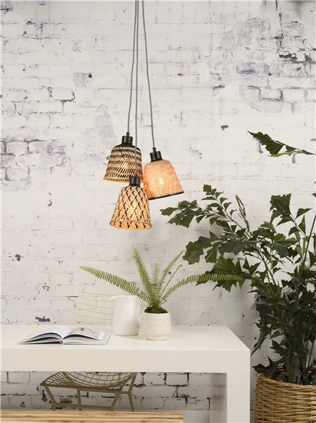 Een Hanglamp Kalimantan 3-kap bamboe dia.17xh.16cm zwart naturel koop je bij Meubels and More