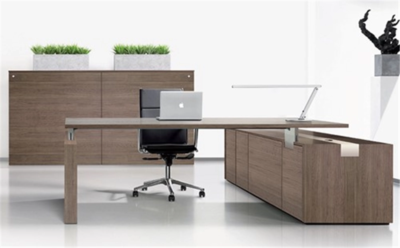 Een Zit sta-bureau manager Scenarios wit Driftwood 230x100cm met kast rechts koop je bij Meubels and More