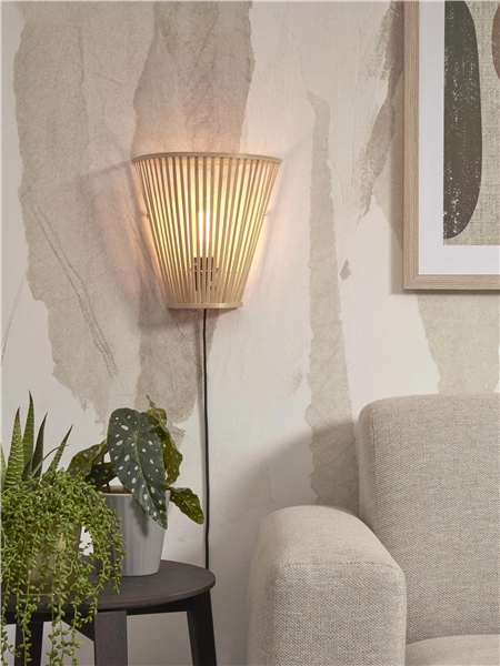 Een Wandlamp Merapi bamboe tapered 30xh.30cm naturel koop je bij Meubels and More