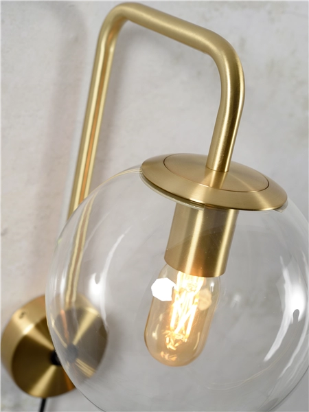 Een Wandlamp ijzer glas Warsaw h.38cm bol dia.20cm transparant goud koop je bij Meubels and More